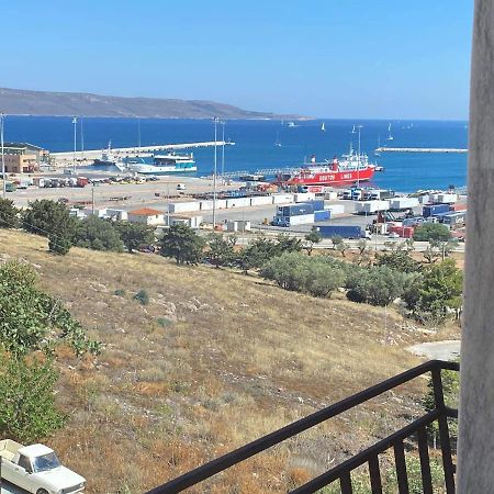 Ferienwohnung Lavrio 1Bdr Penthouse 7 Min On Foot From The Port Exterior foto