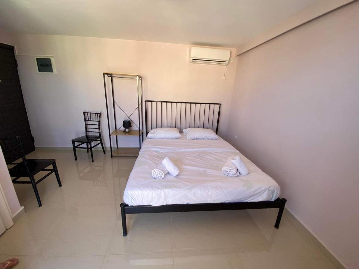 Ferienwohnung Lavrio 1Bdr Penthouse 7 Min On Foot From The Port Exterior foto